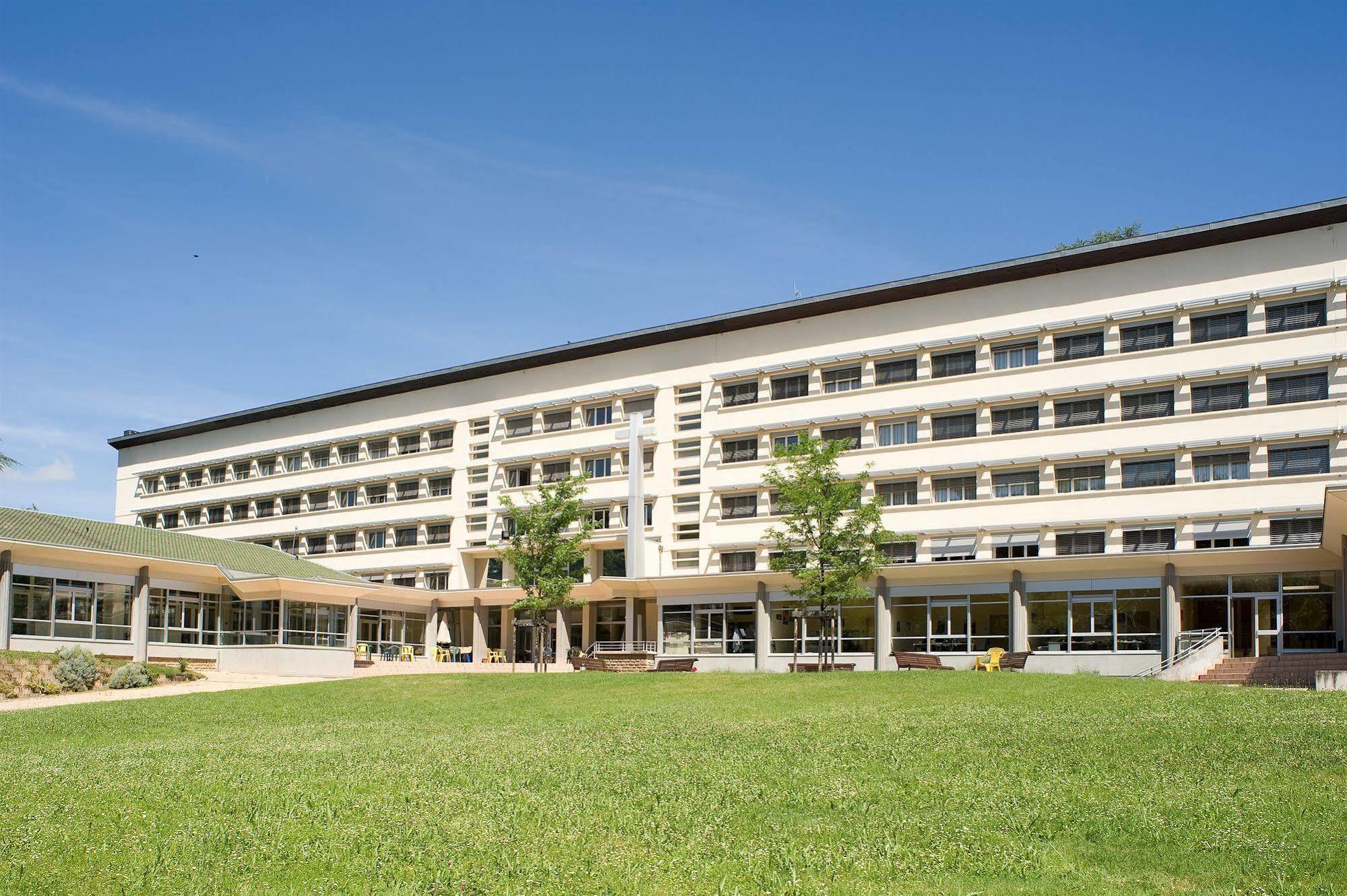 Hotel Valpre Écully Exterior foto